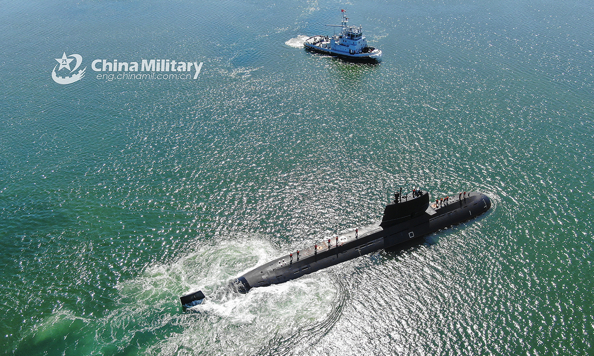 Kapal selam Angkatan Laut Tentara Pembebasan Rakyat Tiongkok (PLA) menggunakan pasukan musuh yang beroperasi di Laut Tiongkok Selatan sebagai mitra latihan