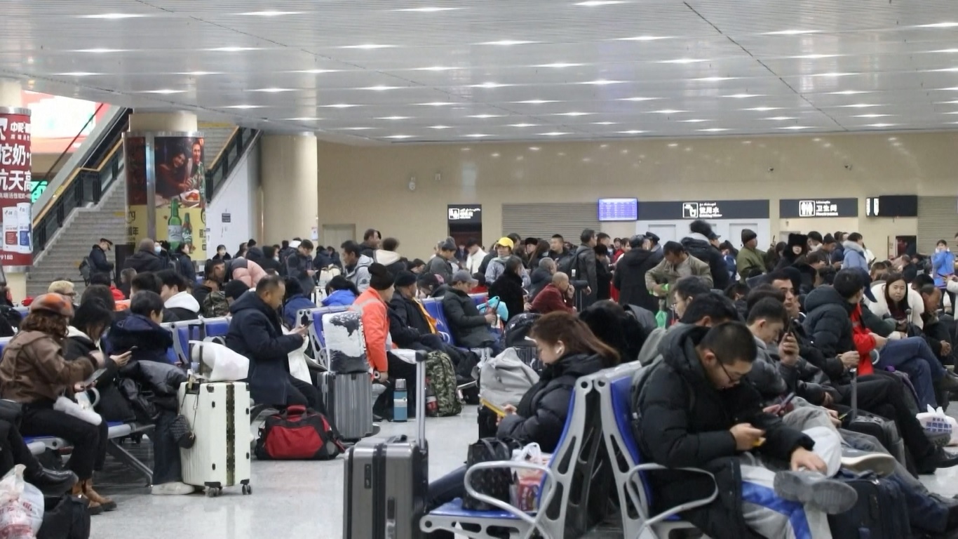 Kereta api telah mengangkut 13