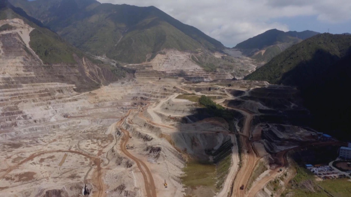Tiongkok Melnemukan Cadangan Logam Tanah Jarang yang Besar di Sichuan