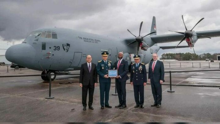 Ada lima unit C-130J-30 yang dipesan oleh TNI-AU