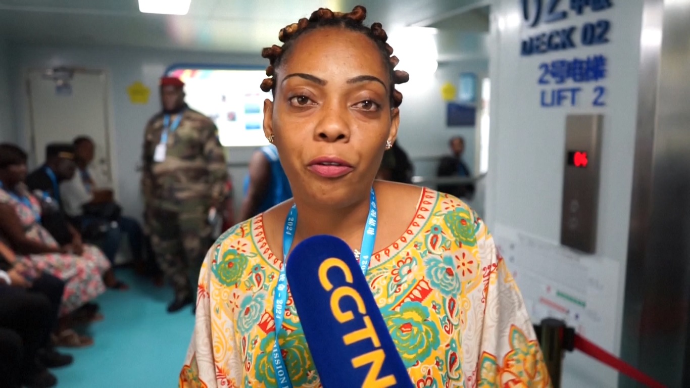 Peace Ark tiba di negara Afrika tengah tersebut pada tanggal 26 September 2024 dan mulai menyediakan layanan medis gratis bagi masyarakat Gabon sejak saat itu