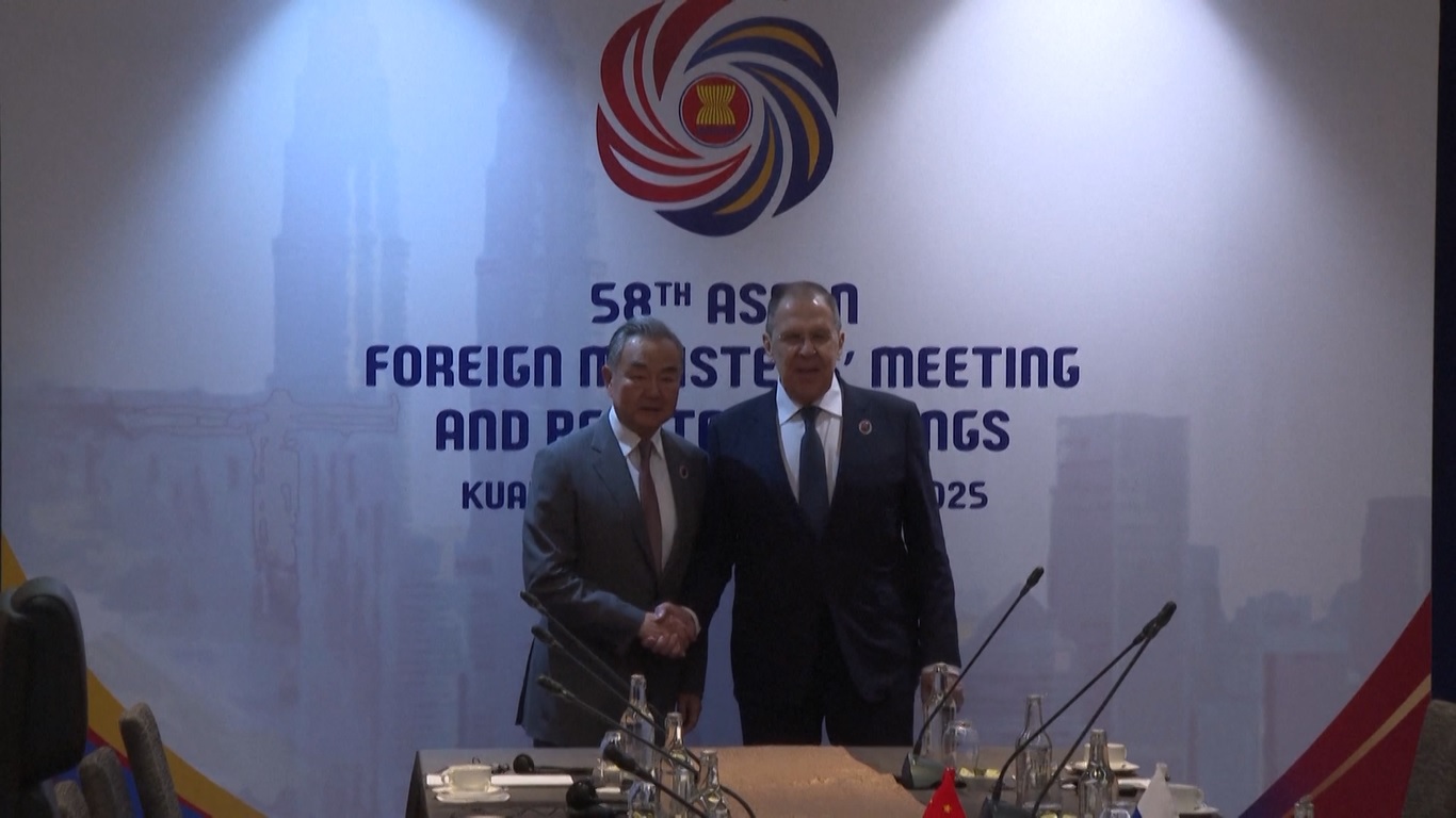 Menlu: Tiongkok Bersedia Tingkatkan Koordinasi Strategis dengan Rusia