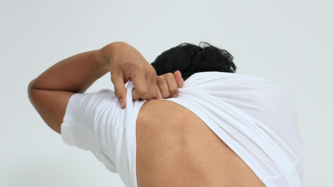 Kulit gatal solusinya bukan digaruk Berikut beberapa cara mengatasi kulit gatal tanpa menggaruk