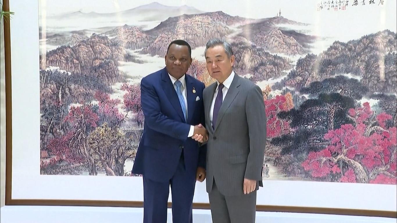 Tiongkok juga bersedia bekerja sama dengan Republik Kongo untuk mengonsolidasikan kepercayaan politik bersama