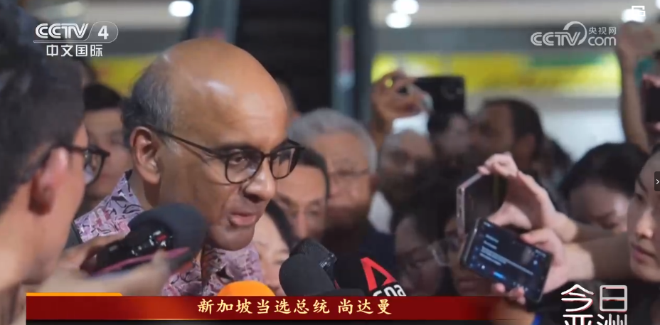 Shanmugaratnam berusia 66 tahun pernah menjabat sebagai wakil PM Singapura Menteri Keuangan Menteri Pendidikan dan Menteri Tenaga Kerja Singapura