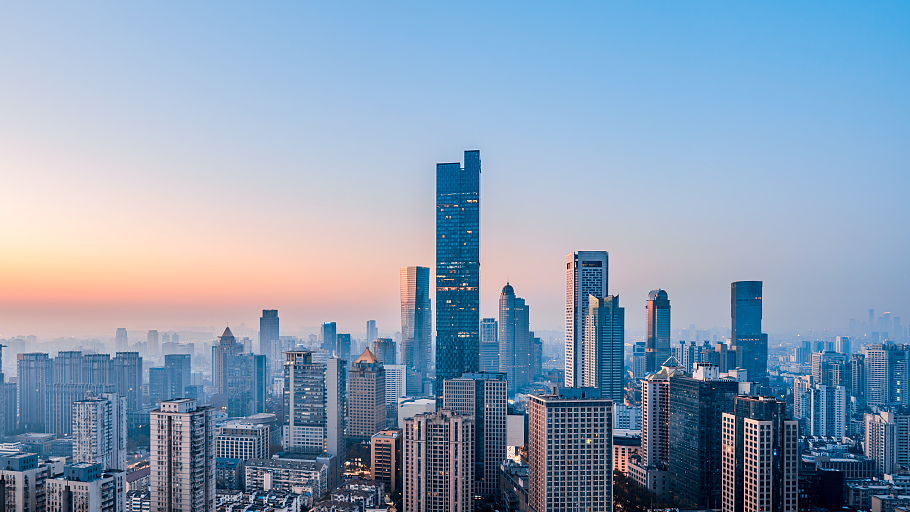 Penelitian ini juga memperkenalkan contoh bahan pendingin radiasi keramik