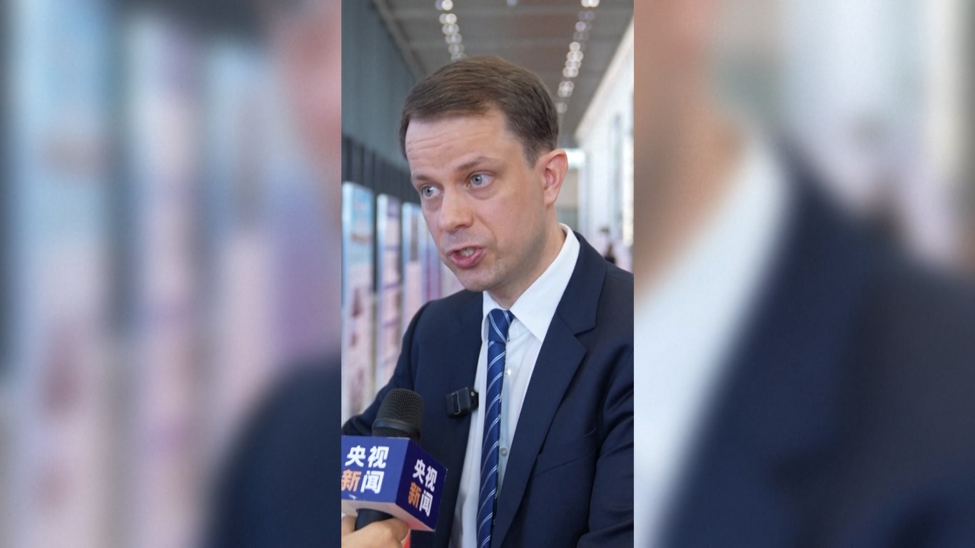 Para Pemimpin Bisnis di Qingdao Multinationals Summit Optimis dengan Pasar Tiongkok