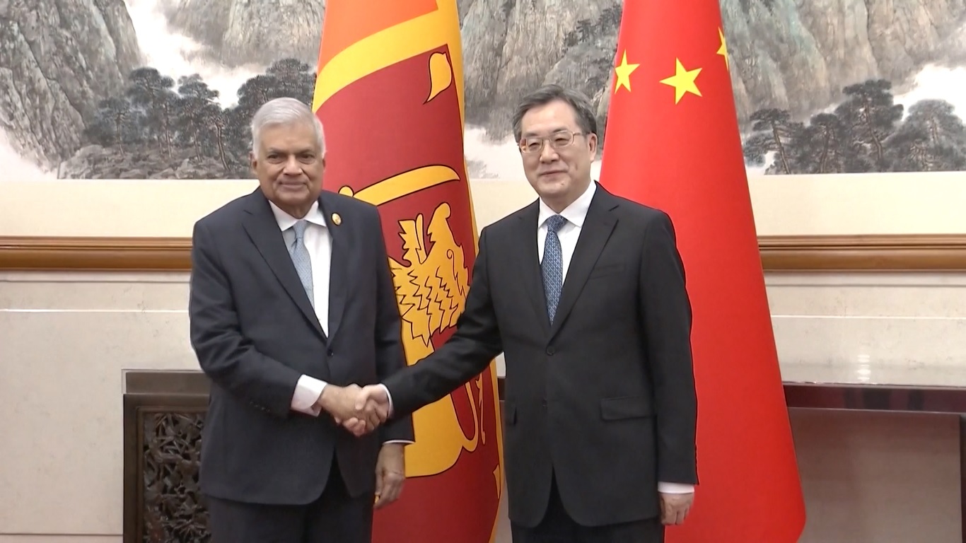 Ding mengatakan Tiongkok siap bekerja sama dengan Sri Lanka untuk mengimplementasikan konsensus penting yang dicapai oleh kedua kepala negara