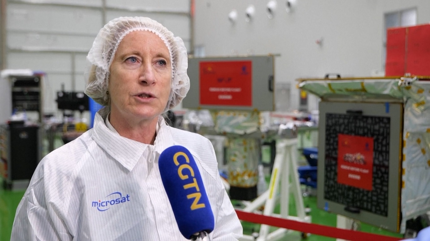 Satelit SVOM dirancang untuk mendeteksi fenomena luar angkasa yang jauh dan keras yang dikenal sebagai semburan sinar gamma