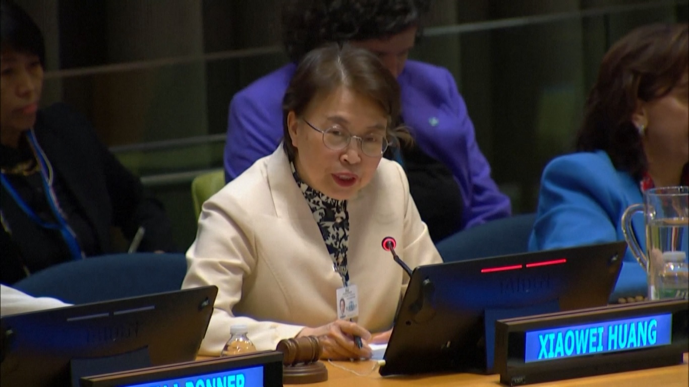 Huang mengatakan bahwa Tiongkok selalu menjadi pendukung kuat dan partisipan aktif dalam pemberdayaan dan pengembangan perempuan dan kaum muda