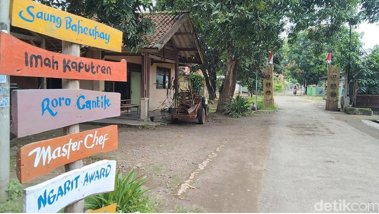 Banyaknya warga yang bekerja di luar negeri