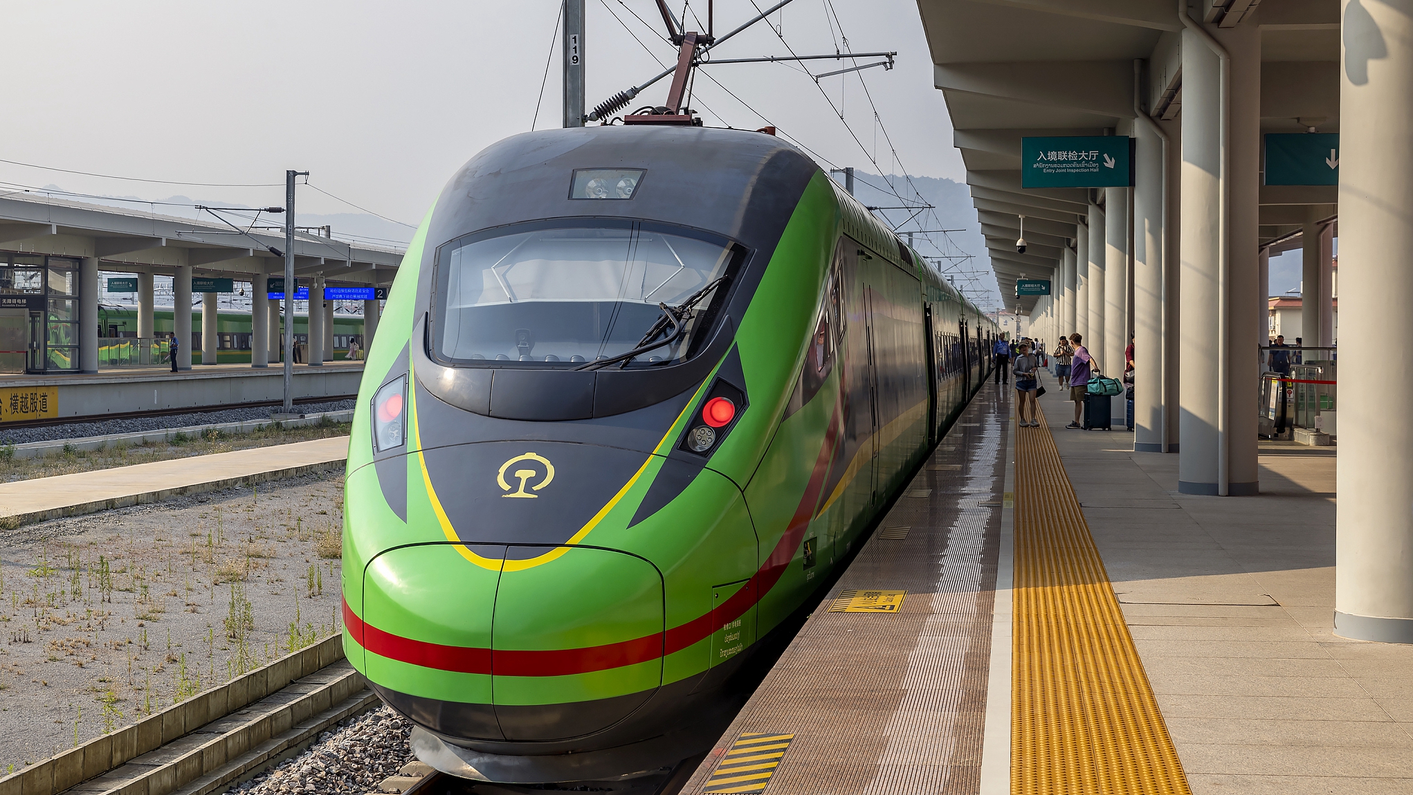 Kereta Api Tiongkok--Laos sebuah proyek penting dari kerja sama Belt and Road berkualitas tinggi mulai beroperasi pada Desember 2021