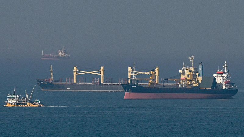 jalur pipa yang membentang dari kota Togliatti di Rusia ke pelabuhan Odessa di Ukraina