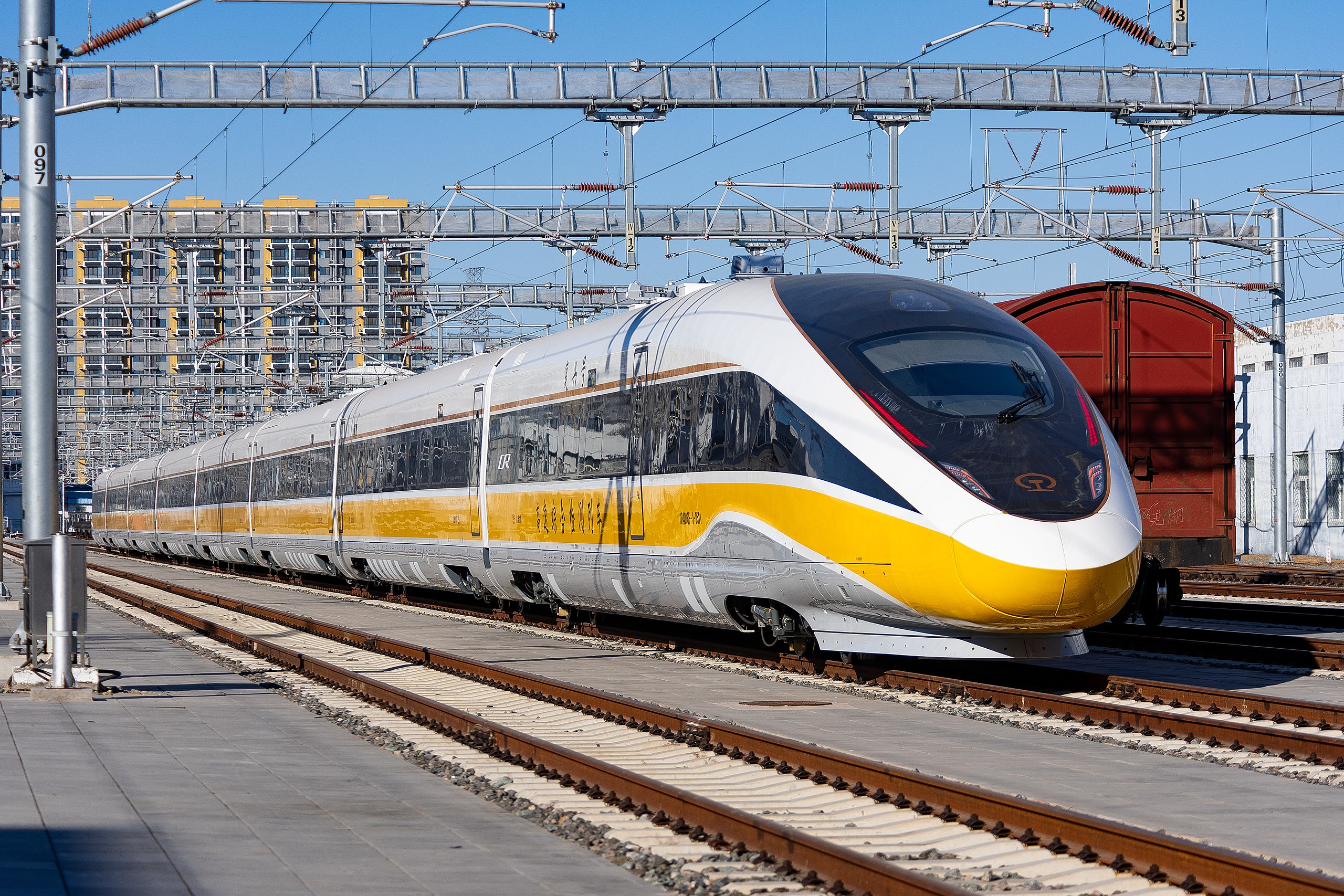 Tiongkok telah membangun jaringan kereta api berkecepatan tinggi terbesar di dunia