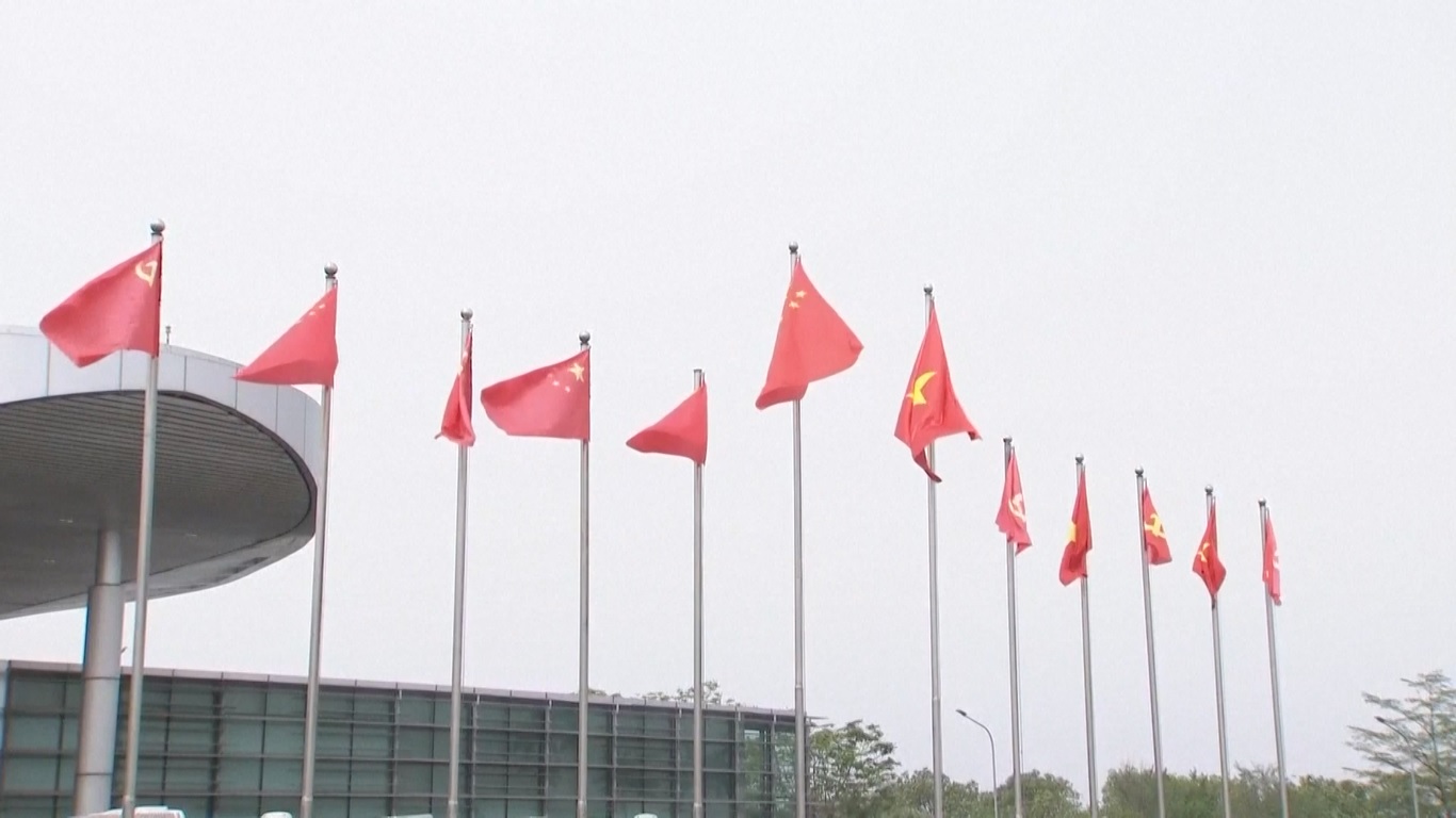 Xi menyampaikan pernyataan tersebut dalam sebuah pernyataan tertulis saat tiba di Bandara Internasional Noi Bai di Hanoi