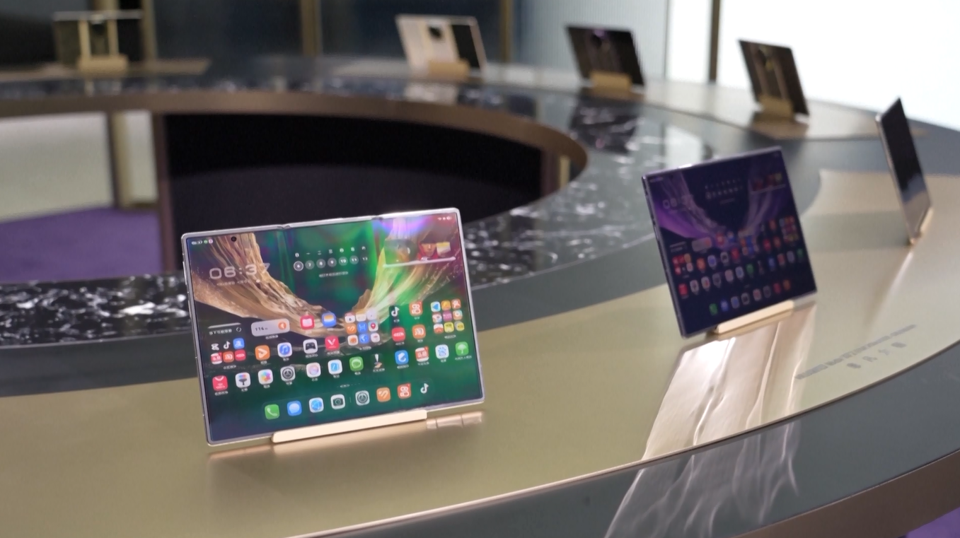 Huawei Luncurkan Ponsel Pintar Lipat Tiga Terbarunya dengan Cip Kirin Baru yang Tangguh
