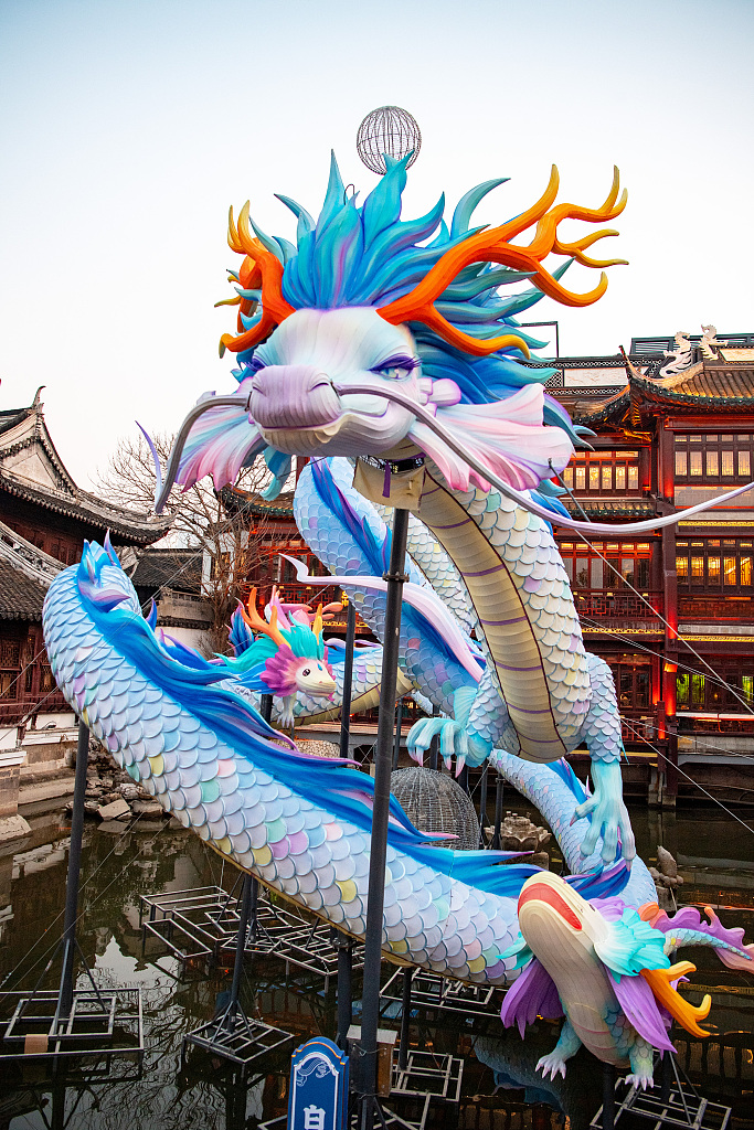 Festival ini merupakan acara budaya tahunan yang berlangsung di Taman Yuyuan untuk merayakan Festival Musim Semi dan Festival Lentera