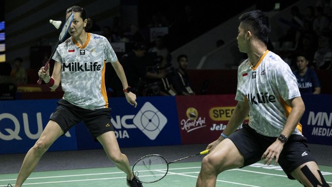 Indonesia masih memiliki kesempatan meraih gelar dalam turnamen badminton Indonesia Open 2024 seiring keberadaan empat wakil pada babak perempat final