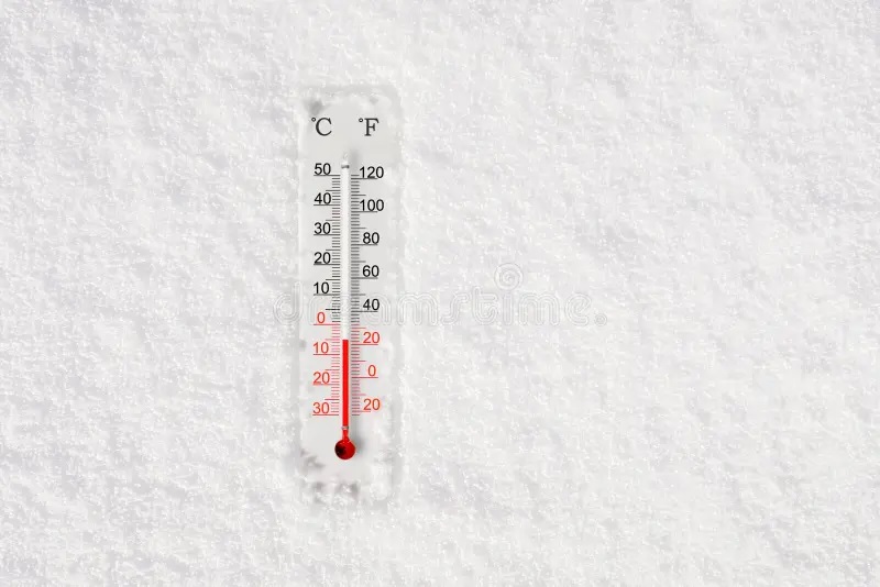 Para pejabat mengatakan penduduk setempat yang menderita penyakit jantung dan pembuluh darah otak harus memperhatikan kondisi cuaca karena cuaca semakin dingin
