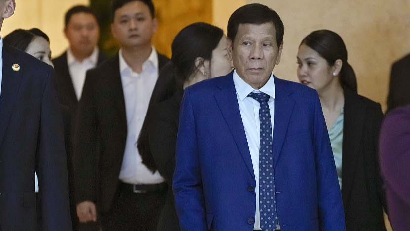 Duterte menyatakan harapan untuk menghentikan keributan di Laut Tiongkok Selatan
