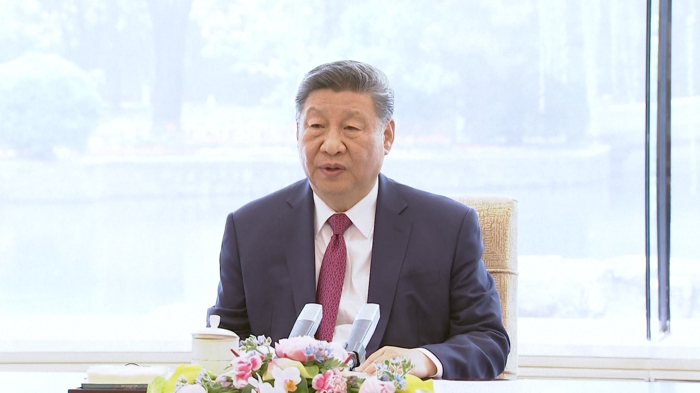 Atas undangan Perdana Menteri Tiongkok