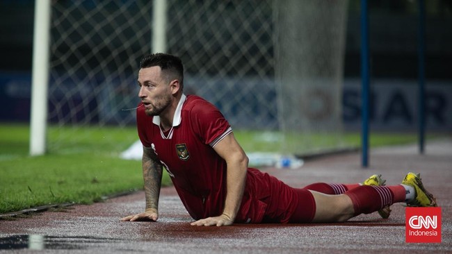 Gelandang Persib Bandung Marc Klok memberikan reaksi misterius usai melihat daftar nama pemain Argentina melawan Timnas Indonesia di FIFA Matchday