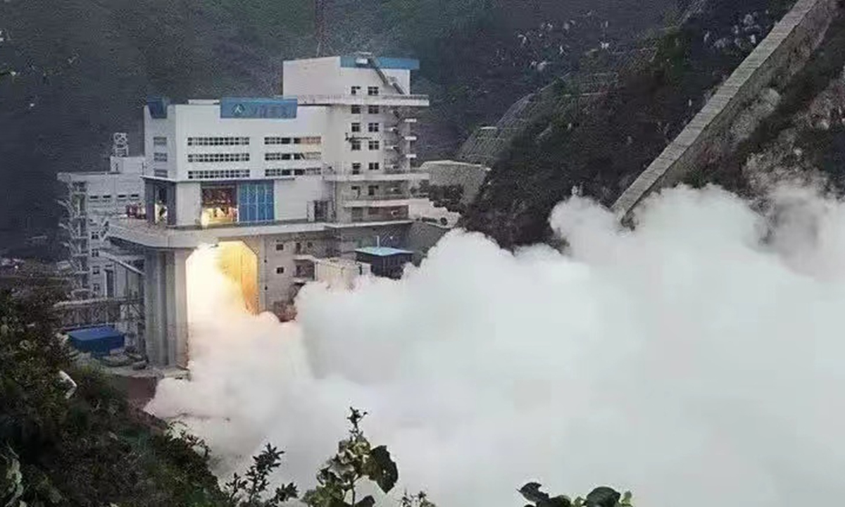 Ilmuwan dan insinyur roket Tiongkok telah membuat kemajuan besar dengan membuat roket yang dapat digunakan kembali selama beberapa tahun