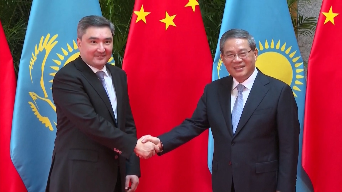 Li menyerukan perluasan kerja sama Tiongkok-Kazakhstan dalam perdagangan