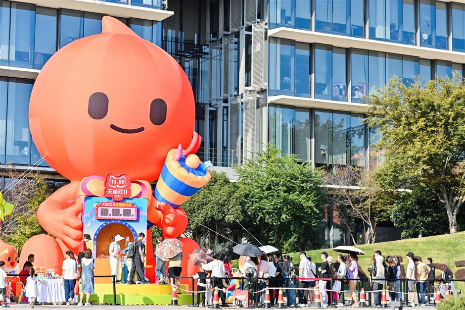Promosi penjualan yang dimulai pada pertengahan bulan Oktober ini berlangsung selama sebulan dan festival ini tidak hanya berlaku bagi vendor online namun juga toko fisik serta jaringan supermarket