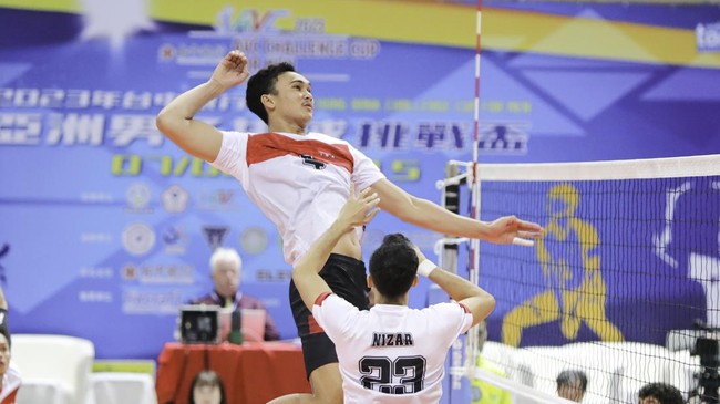 Hendra Kurniawan menjadi salah satu pemain yang panen gelar pada 2023 seiring penampilan yang cemerlang di level klub maupun timnas voli Indonesia