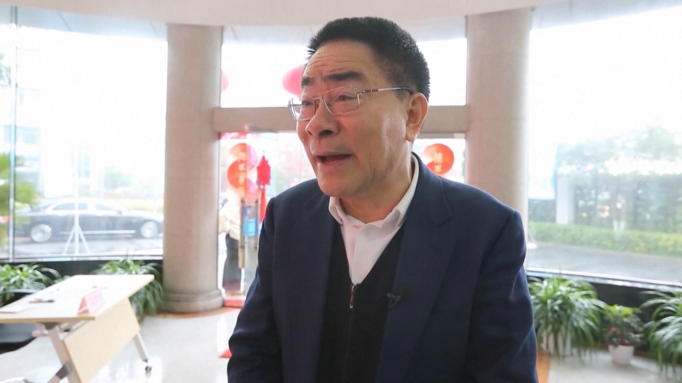 Sebagai pelopor dalam pengembangan industri robotika