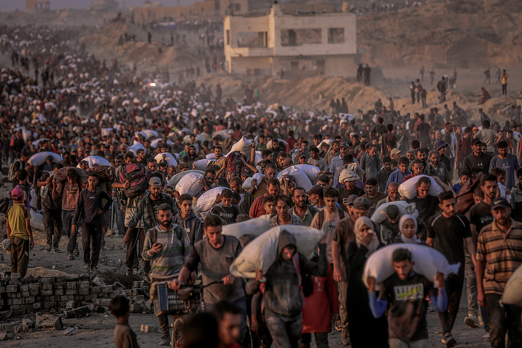 Lebih dari 338 orang tewas dan lebih dari 2800 orang terluka saat mencoba mengakses makanan di pusat distribusi Yayasan Kemanusiaan Gaza