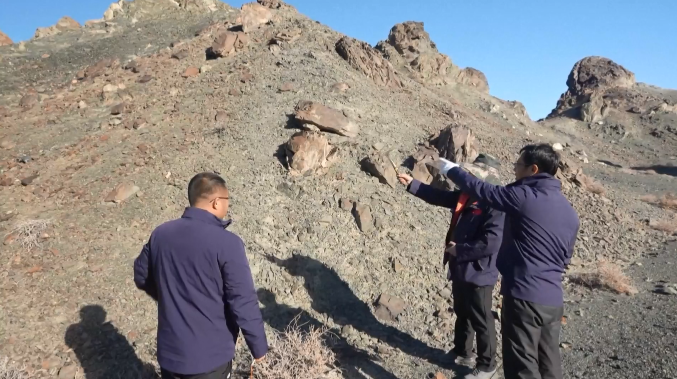 Tiongkok Membuat Terobosan dalam Penambangan Kromit dan Eksplorasi Gas Nonkonvensional