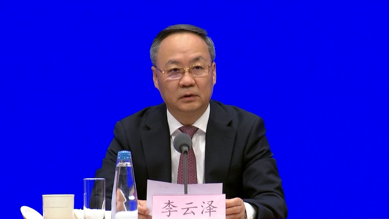 Pemerintah Tiongkok berencana untuk lebih menyempurnakan sistem pembiayaan agar selaras dengan perkembangan baru pasar real estat dan memprioritaskan permintaan perumahan penting dan yang ditingkatkan sehingga dapat lebih menstabilkan sektor real estat