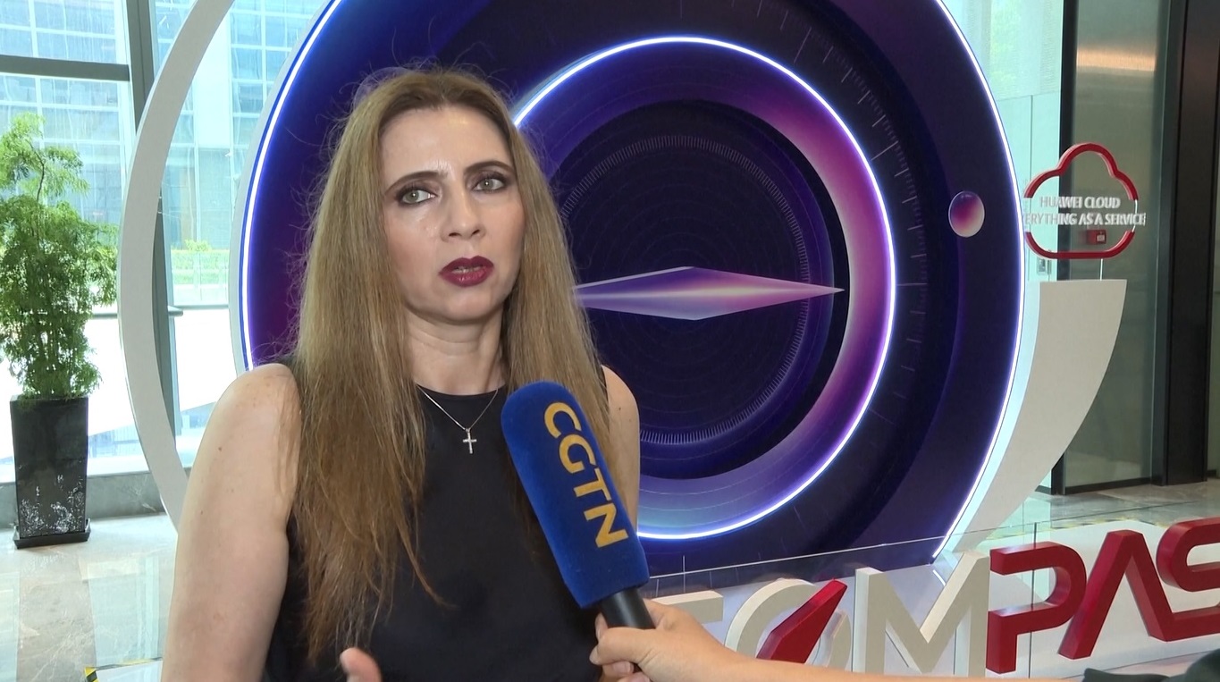 Para pengusaha Amerika Latin berada di Shenzhen untuk acara promosi Huawei Cloud