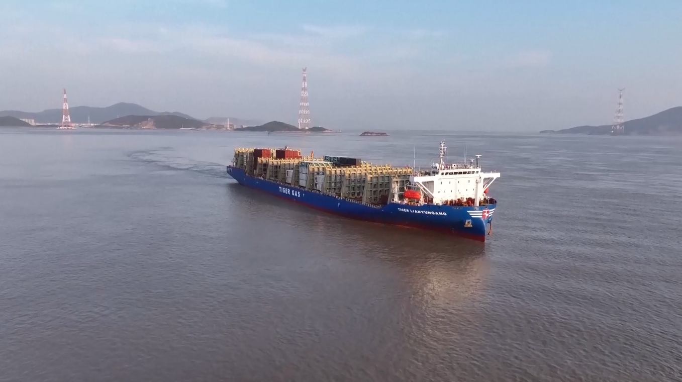 Tiongkok Rampungkan Operasi Pelayaran Peti Kemas Arktik dengan Volume 7.000 TEU Tahun Ini
