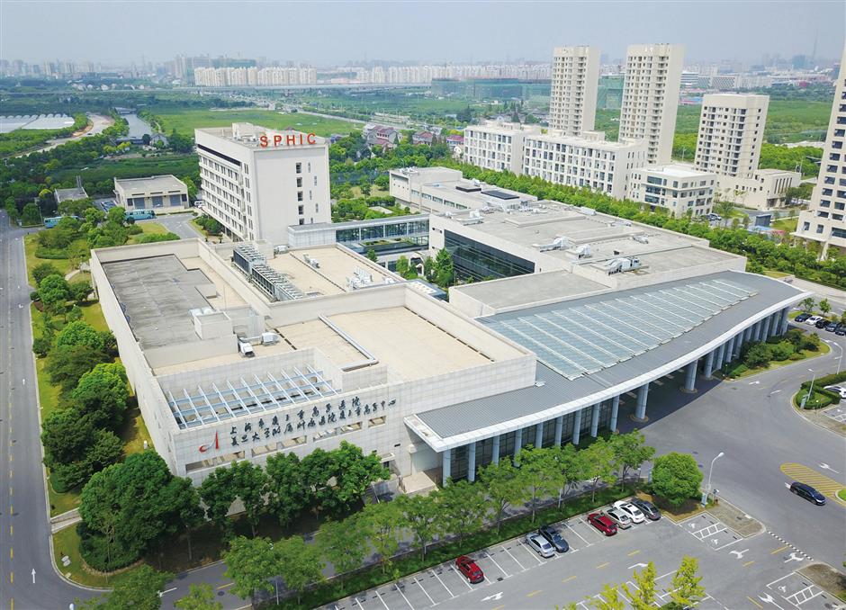 Dengan dukungan kebijakan Pusat Proton dan Ion Berat Shanghai telah memperluas jaringannya dan menerima lebih banyak pasien dari berbagai provinsi di tiongkok