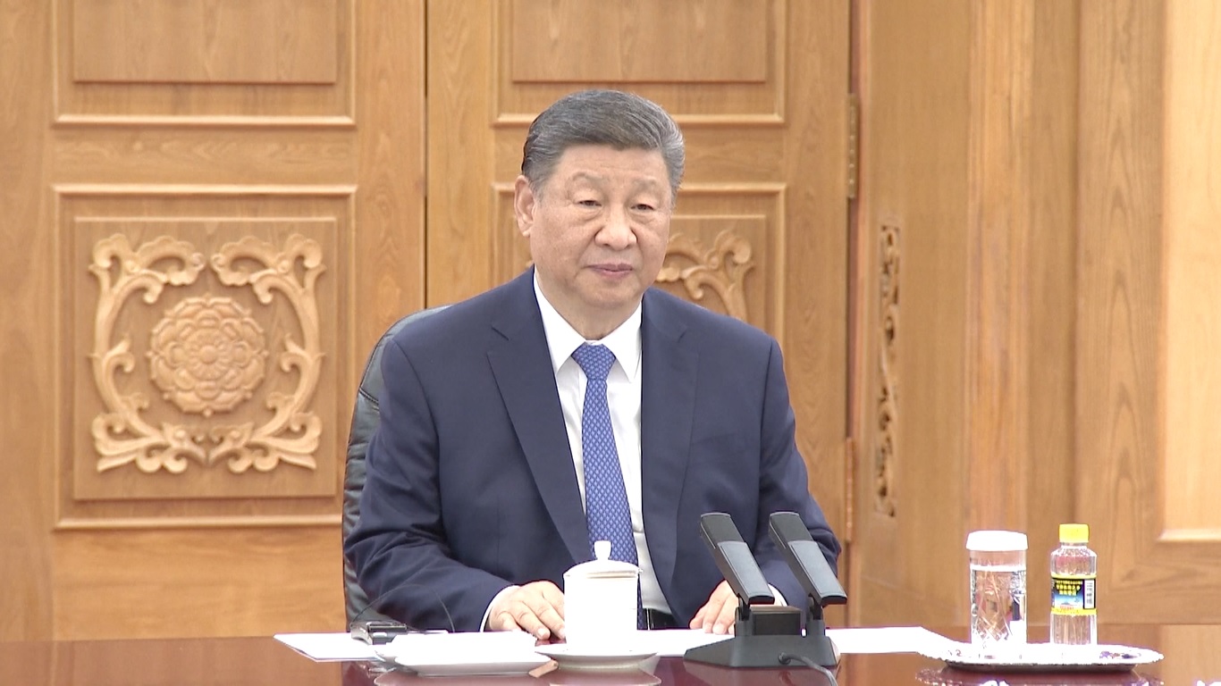 Keputusan tersebut dibuat selama pembicaraan antara Presiden Tiongkok