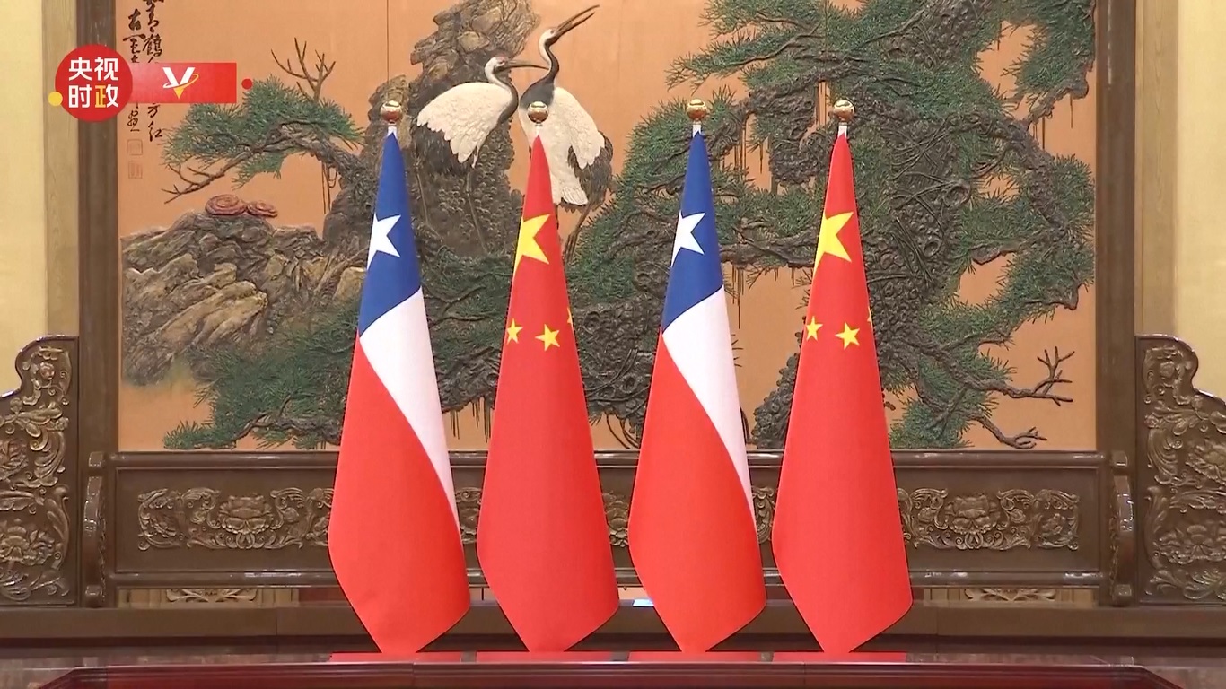 Boric tiba di ibukota Tiongkok pada hari Minggu (15/10) untuk menghadiri Forum Sabuk dan Jalan untuk Kerja Sama Internasional yang ketiga dan melakukan kunjungan kenegaraan