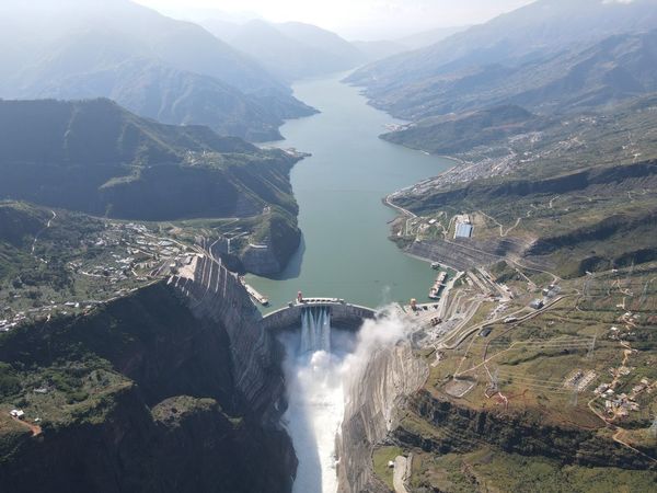 China Three Gorges Corporation menyatakan Pembangkit Listrik Tenaga Air (PLTA) Baihetan