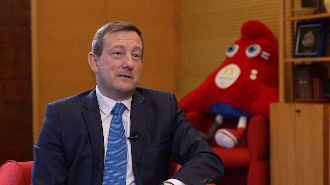 Duta Besar Prancis itu juga menyampaikan ucapan selamat Tahun Baru kepada warga Tiongkok dan Prancis di Tiongkok menjelang Festival Musim Semi 2024