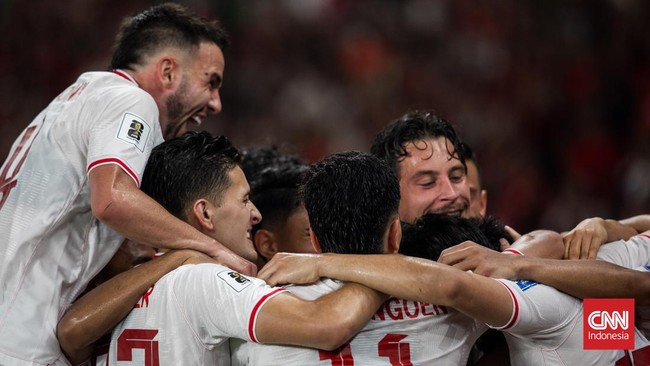 Ketua PSSI Erick Thohir memimpin rapat PSSI dengan PT Liga Indonesia Baru (LIB) untuk membahas jadwal Timnas Indonesia dan Liga 1 hingga 2027