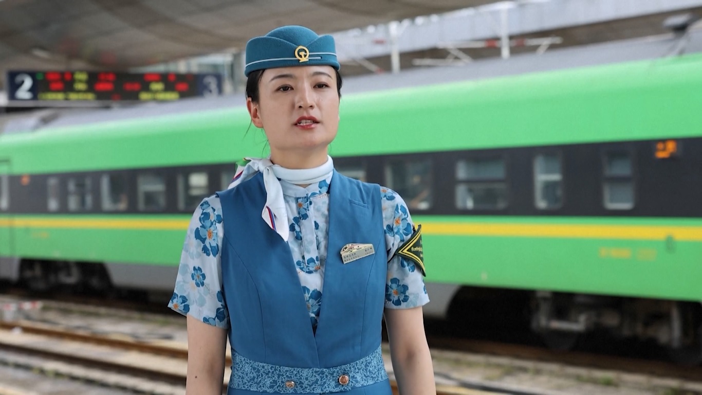 Kereta Api Tiongkok-Laos Gandakan Layanan Penumpang Lintas Batas Harian