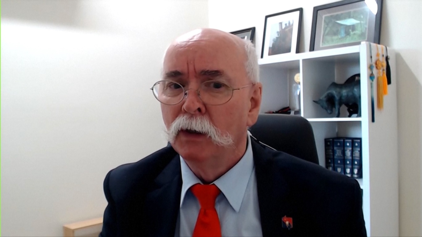 Volume perdagangan antara kedua negara mencapai lebih dari 1