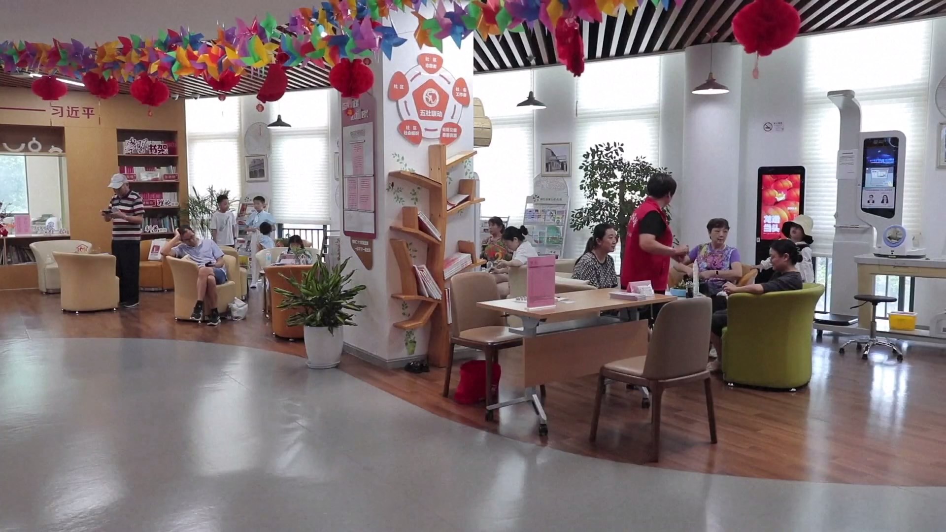 Tiongkok terus memaksimalkan potensi konsumsi jasa