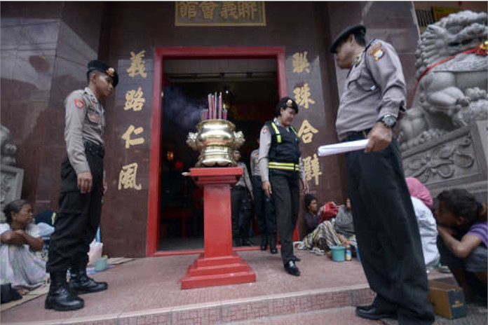  Ardian mengimbau kepada anggotanya untuk mengamankan keempat wihara di Jakarta Selatan dari segala bentuk gangguan atau kejahatan