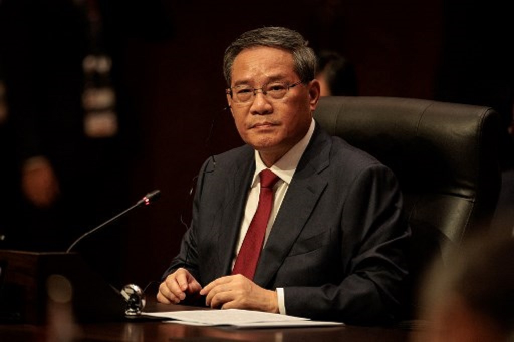 Li Qiang menyatakan terkejut atas serangan menyatakan rasa simpati yang tulus dan berdoa kesembuhan untuk Robert Fico