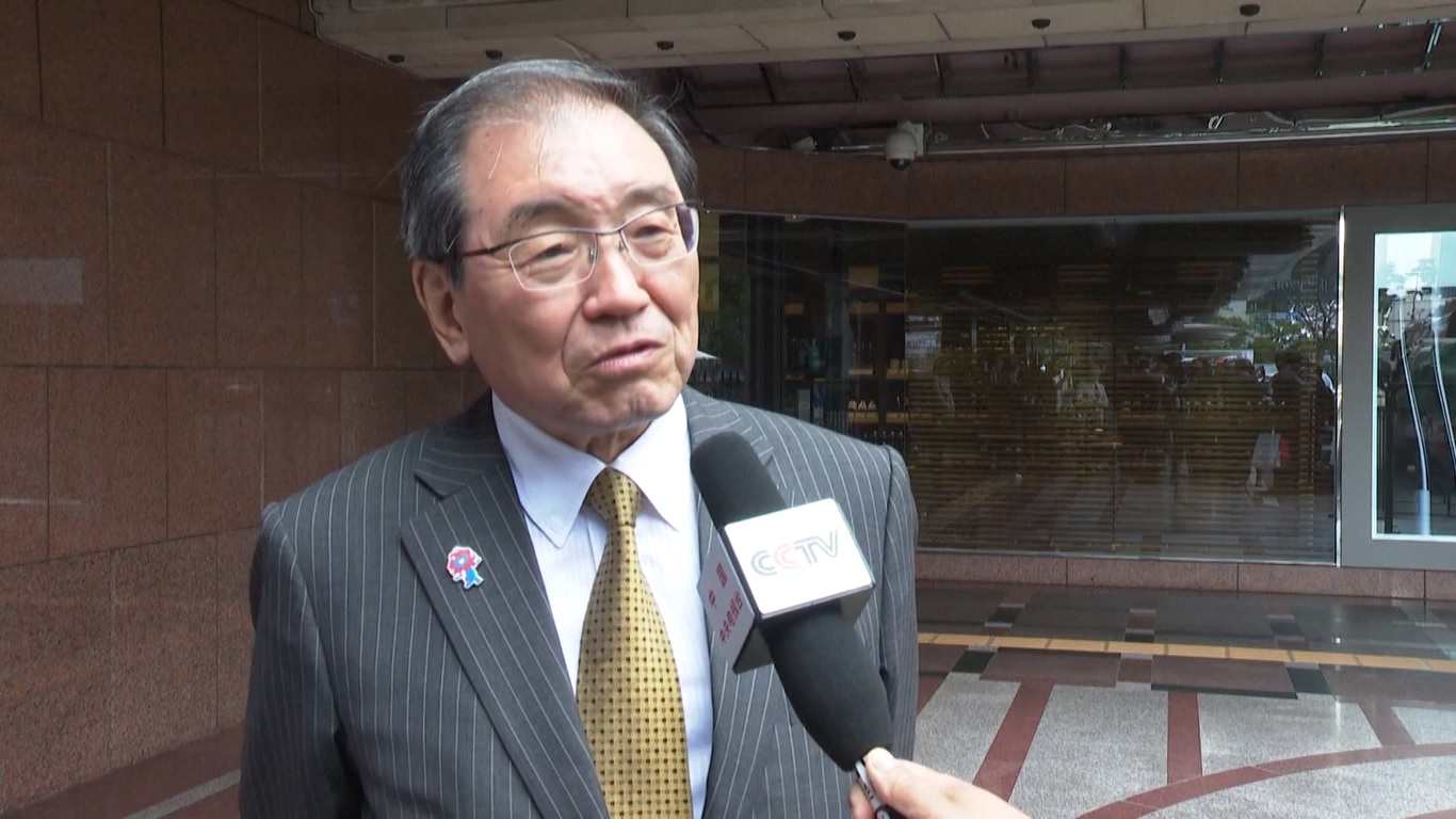 Pengusaha Jepang itu mengungkapkan harapannya bahwa ketiga negara akan melanjutkan negosiasi perjanjian perdagangan bebas Tiongkok-Jepang-Korea Selatan sesegera mungkin untuk membawa manfaat yang lebih nyata bagi perusahaan dan masyarakat mereka