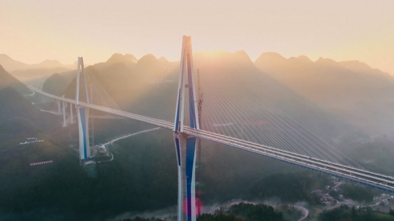 Provinsi itu telah mencapai lompatan maju yang signifikan dalam pembangunan sosial dan ekonomi dalam beberapa tahun terakhir