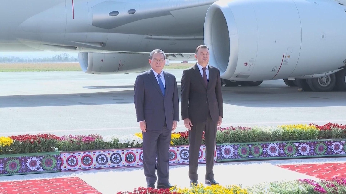 Perdana Menteri Tiongkok tiba di Tajikistan untuk Kunjungan Resmi dan Pertemuan SCO